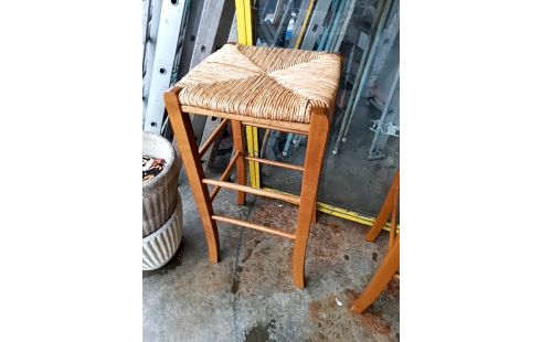 TABOURET DE BAR PAILLE
