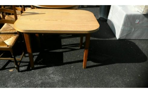 TABLE DE CUISINE