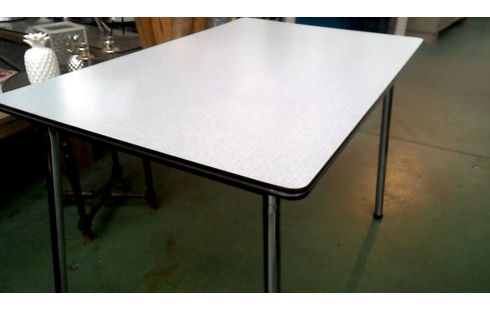 MESA DE COCINA AÑADA FÓRMICA