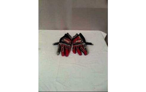MOTOCROSS-SET HELM HANDSCHUHE BRILLE