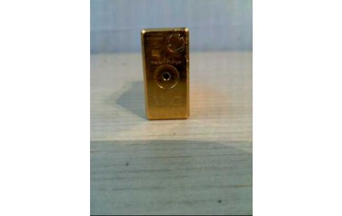 BRIQUET