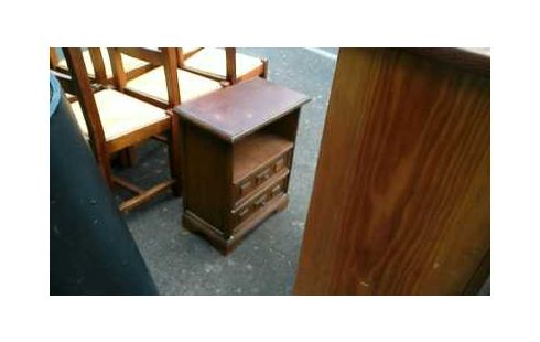 TABLE DE CHEVET