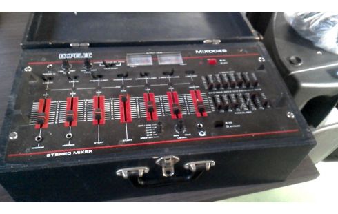 TABLE DE MIXAGE