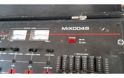 TABLE DE MIXAGE