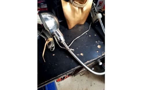 LAMPE ARTICULEE