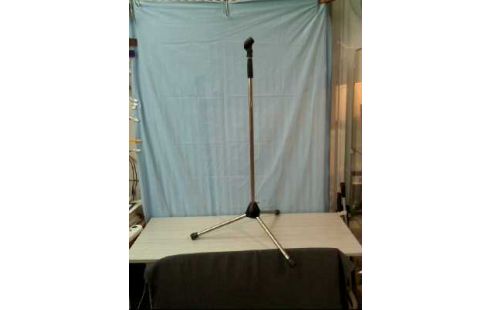 MIKROFONSTÄNDER <SHURE> VERSTELLBAR