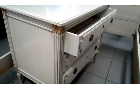 CHIFFONNIER STYLE LOUIS XVI BEIGE 3 TIROIRS