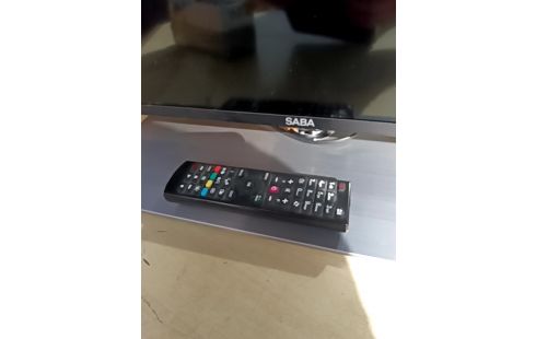 ECRAN LCD SABA 80 CM TÉLÉCOMMANDE
