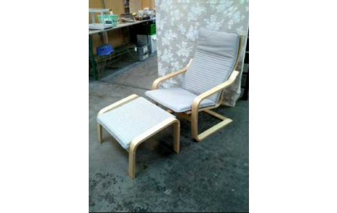 SILLA BAJA PARA SENTARSE JUNTO AL FUEGO, , MADERA