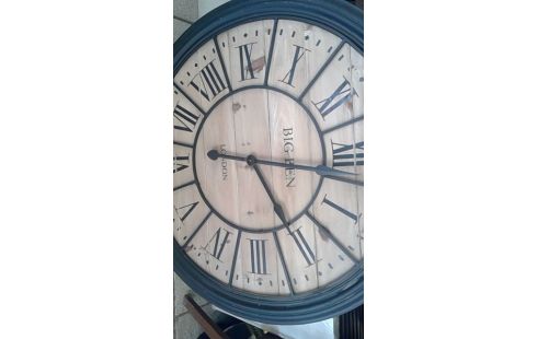 UHR