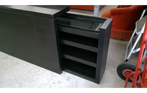 TETE DE LIT AVEC  RANGEMENTS INTEGRES