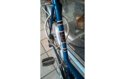 FAHRRAD IM VINTAGE-STIL