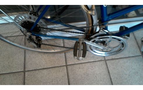 FAHRRAD IM VINTAGE-STIL