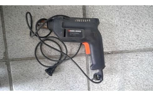 TALADRADORA DE PERCUSIÓN BLACK ET DECKER