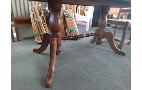 TABLE OVALE MERISIER