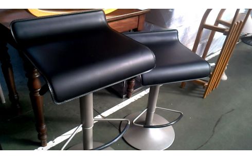 TABOURET DE BAR L UNITE NOIR SIMILI CUIR GRIS METAL