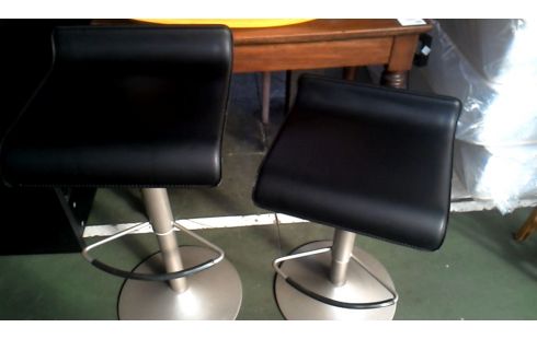TABOURET DE BAR L UNITE NOIR SIMILI CUIR GRIS METAL