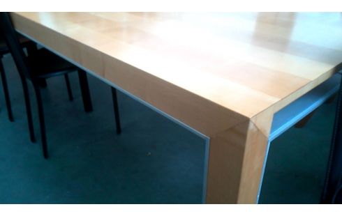 TABLE DE SALLE A MANGER FRENE ALUMINIUM