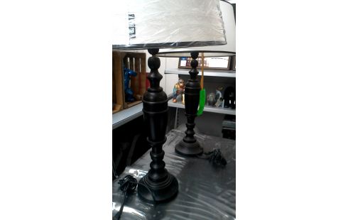 LAMPADAIRE NOIR L UNITE