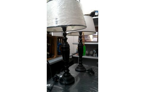 LAMPADAIRE NOIR L UNITE