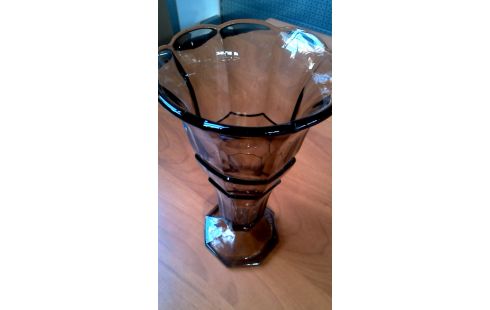 VASE BRUN GLACE