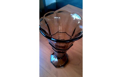 VASE BRUN GLACE