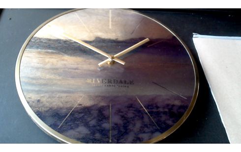 UHR