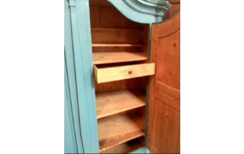 ARMOIRE CHAPEAU DE GENDARME TURQUOISE