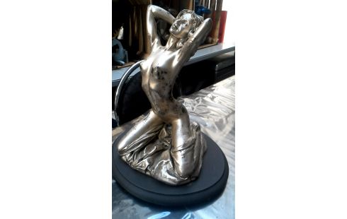 STATUE FEMME, , NU MAILLECHORT