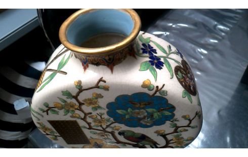 VASE STYLE ORIENTAL
