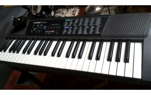 SYNTHETISEUR CASIO