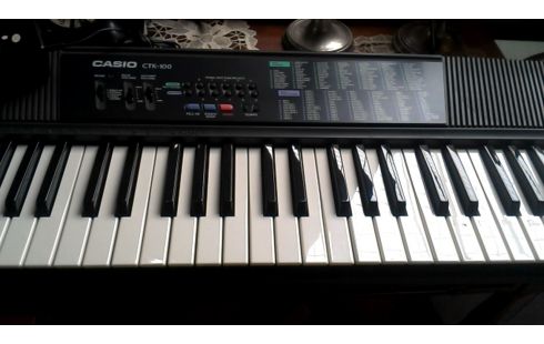 SYNTHETISEUR CASIO