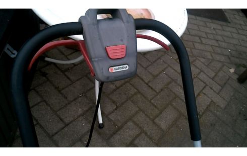 COUPE BORDURE ELECTRIQUE GARDENA