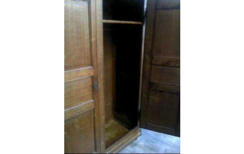 ARMARIO ANTIGUO DE COLGAR