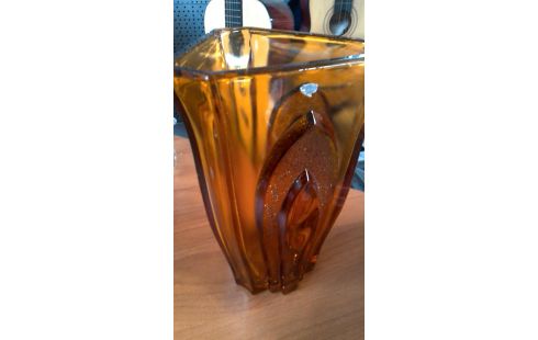 VASE ART DECO. BRUN GLACE