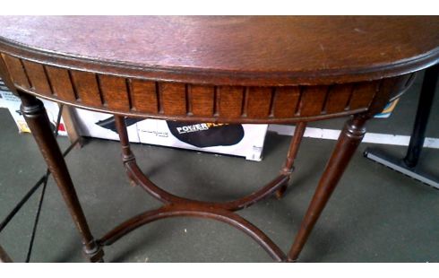 TABLE D'APPOINT OVALE ORME