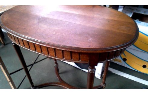 TABLE D'APPOINT OVALE ORME