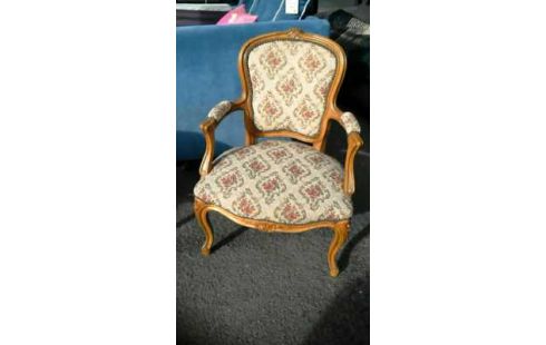 FAUTEUIL CABRIOLET  STYLE LOUIS XV