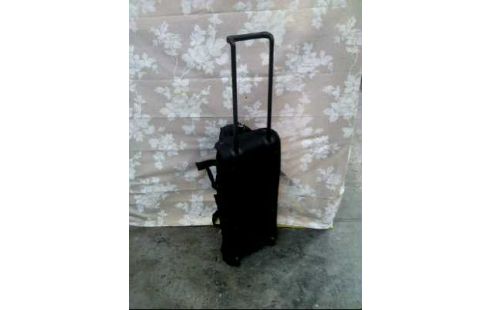 BOLSA DE VIAJE NEGRO