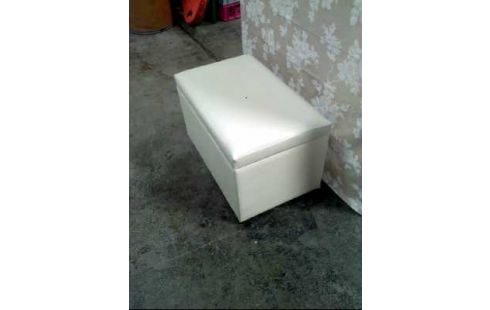 SITZHOCKER STAURAUM