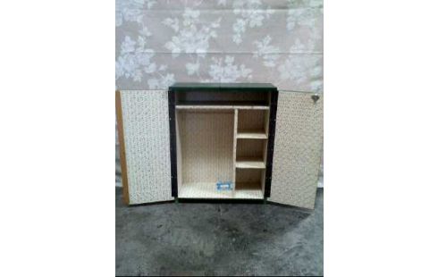 #220;N MADERA
