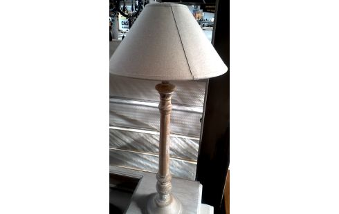 LAMPADAIRE CERUSE