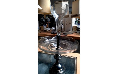 CALICE CRISTAL DESSUS PIED ARGENTE
