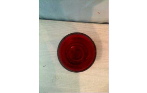VASE ROUGE