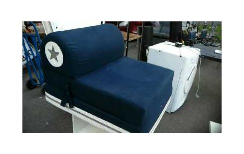 SILLA BAJA PARA SENTARSE JUNTO AL FUEGO CONVERSE
