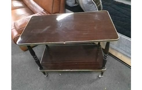 DESSERTE A ROULETTES