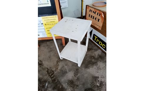 TABLE D'APPOINT MÈTAL