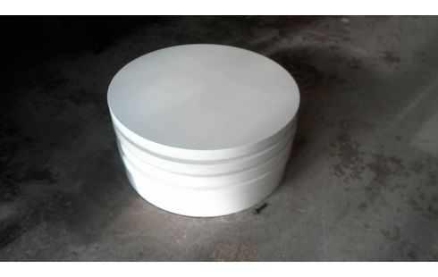 LAGE TAFEL IN DE STAAT