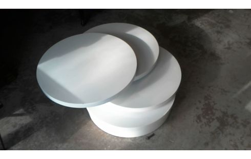 LAGE TAFEL IN DE STAAT