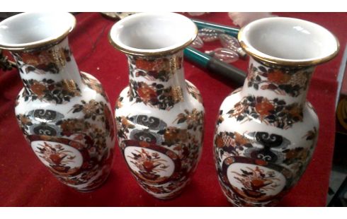 VAAS IMARI JAPAN LOT